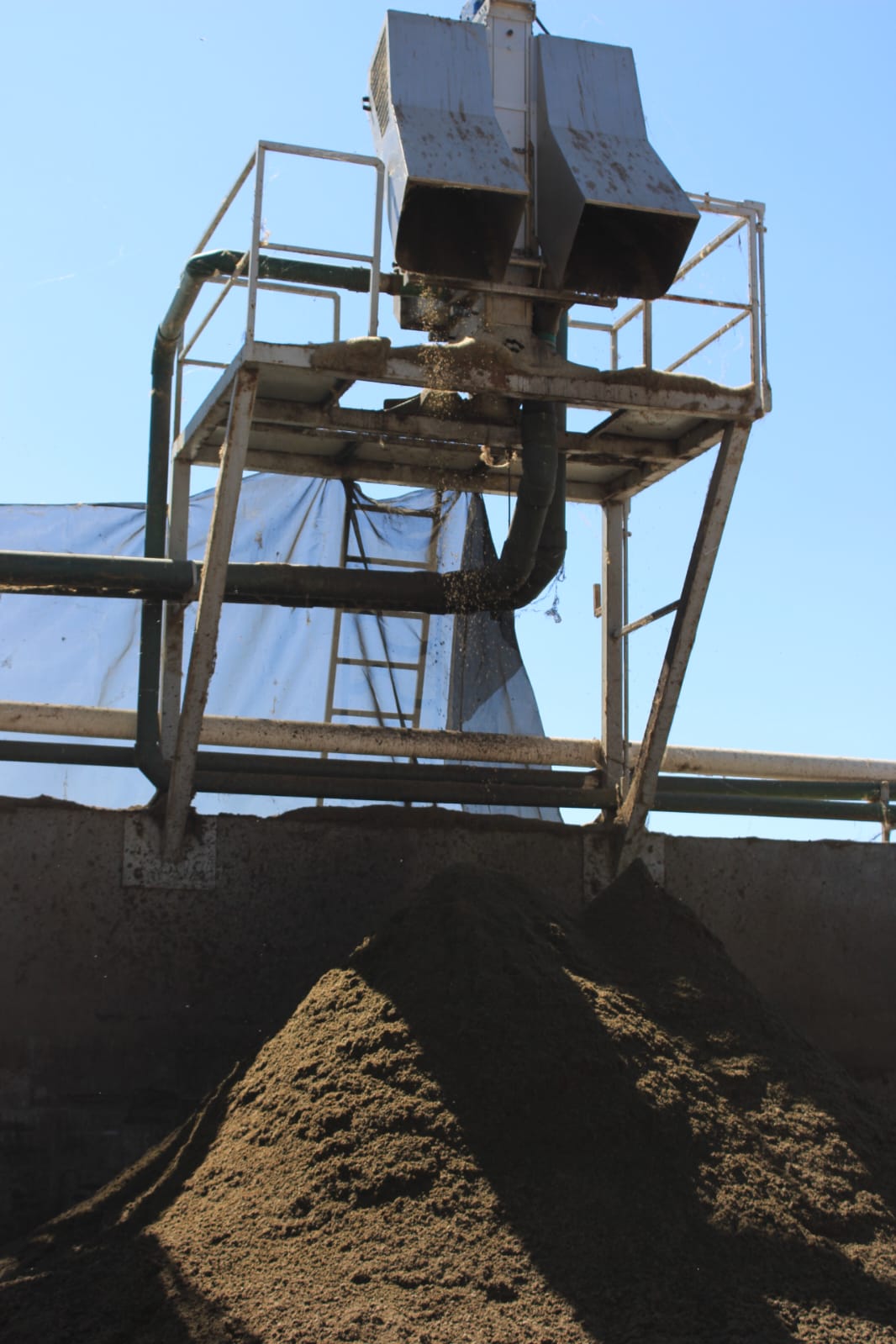 Separador sólido-líquido en operación